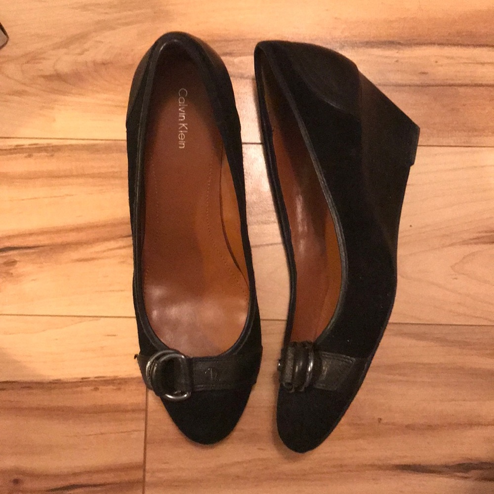 Women’s Size 11 Calvin Klein dress shoes